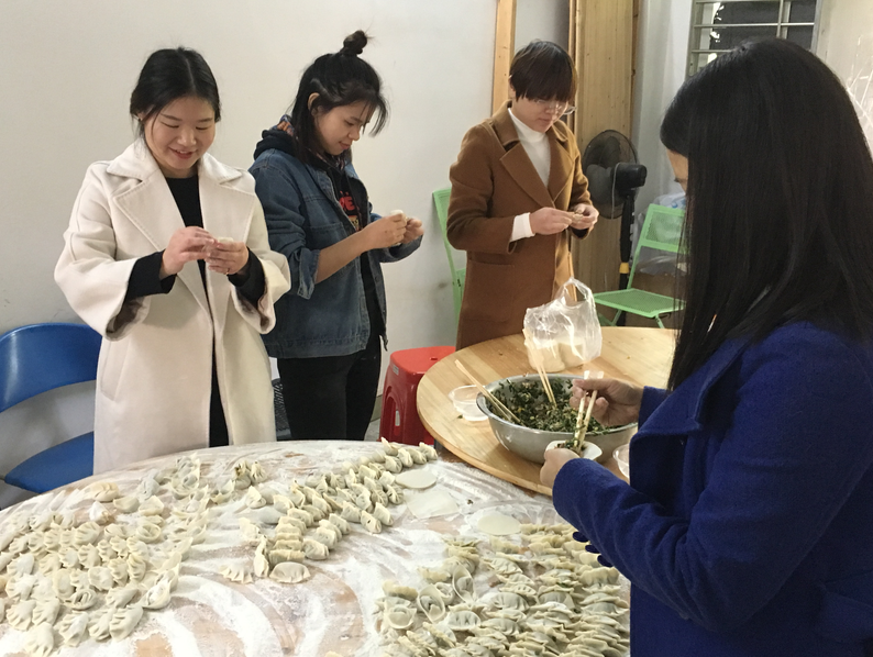 冬至包餃子 溫情暖寒冬-經(jīng)過食品金屬檢測機，更放心